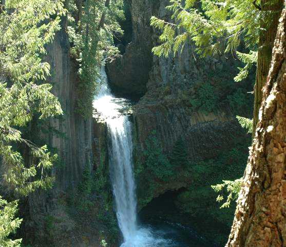 138_16_toketeefalls3.jpg