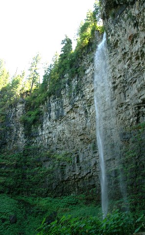 138_18_watsonfalls1.jpg